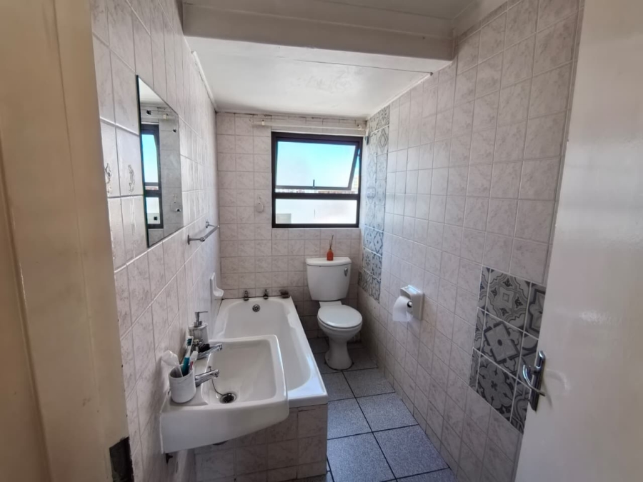 2 Bedroom Property for Sale in Southernwood Eastern Cape